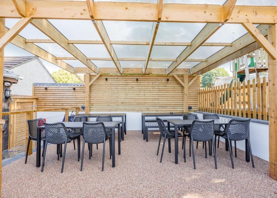 Property building, Balcony/Terrace