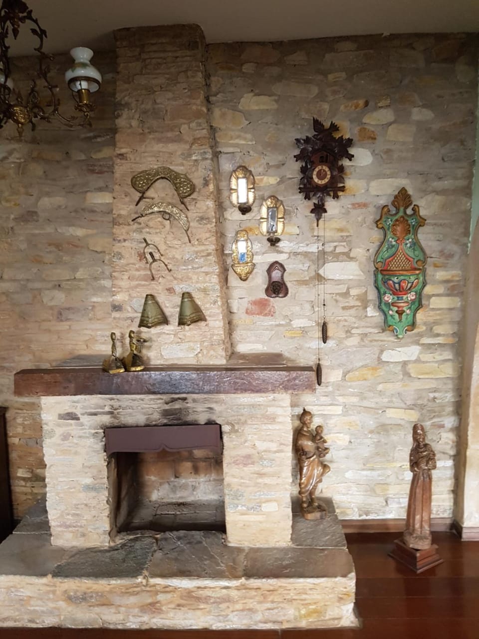 Communal lounge/ TV room, fireplace
