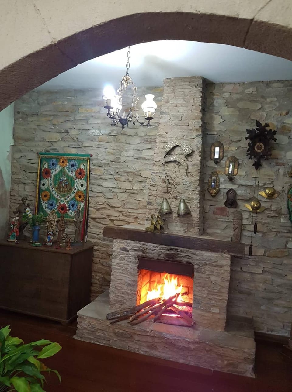 Communal lounge/ TV room, fireplace
