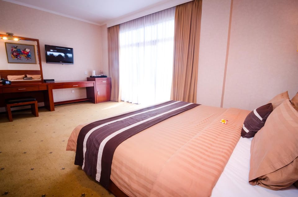 Communal lounge/ TV room, TV and multimedia, Photo of the whole room, Bedroom