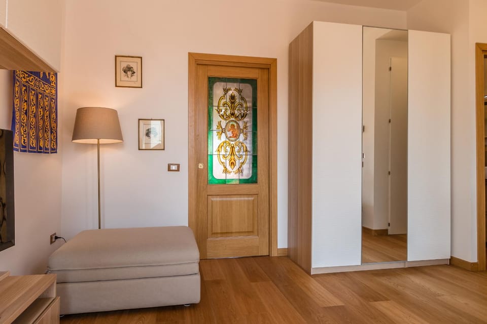 Living room, Bedroom