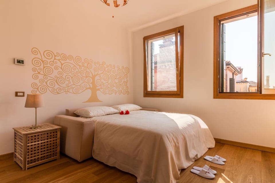 Living room, Bedroom