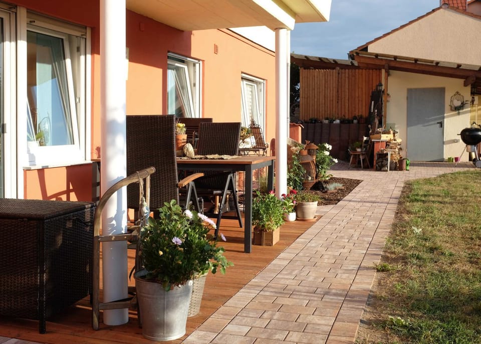 Property building, Balcony/Terrace