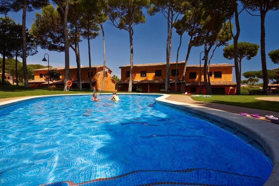 Pool view, Swimming pool, Swimming pool