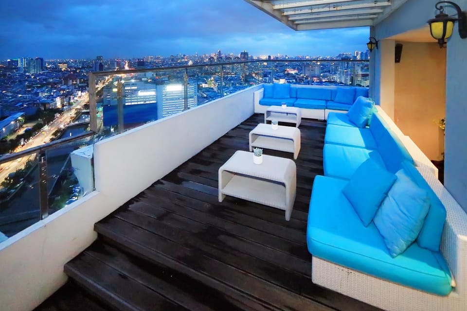 Restaurant/places to eat, View (from property/room), City view