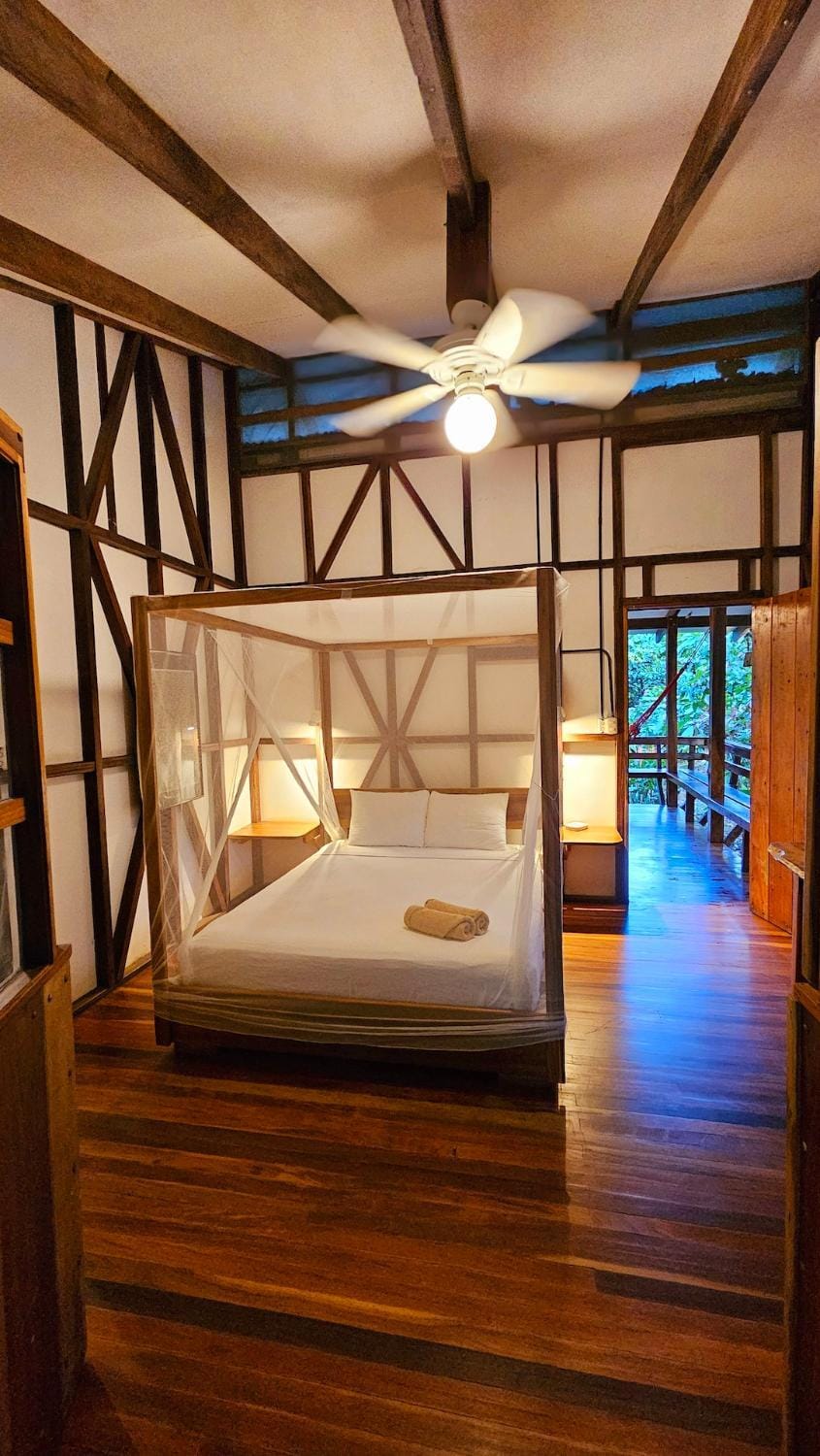 Pincoya House in Panama