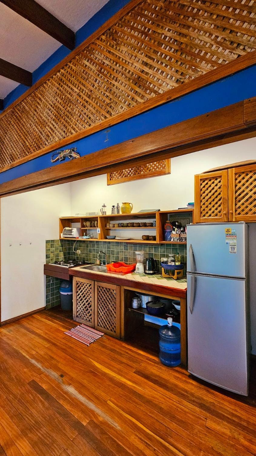 Pincoya House in Panama