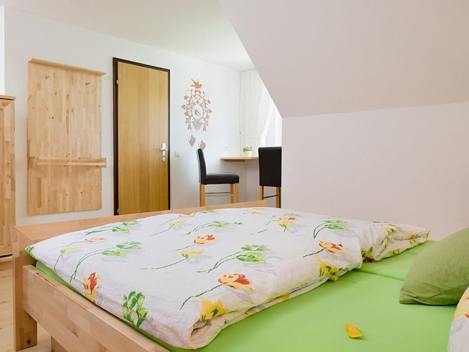 Living room, Bedroom