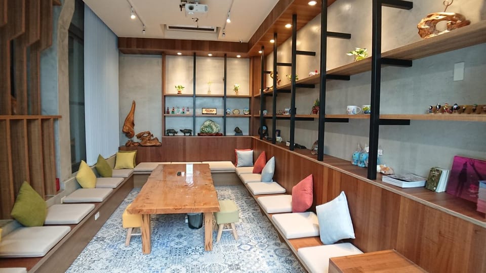 Communal lounge/ TV room