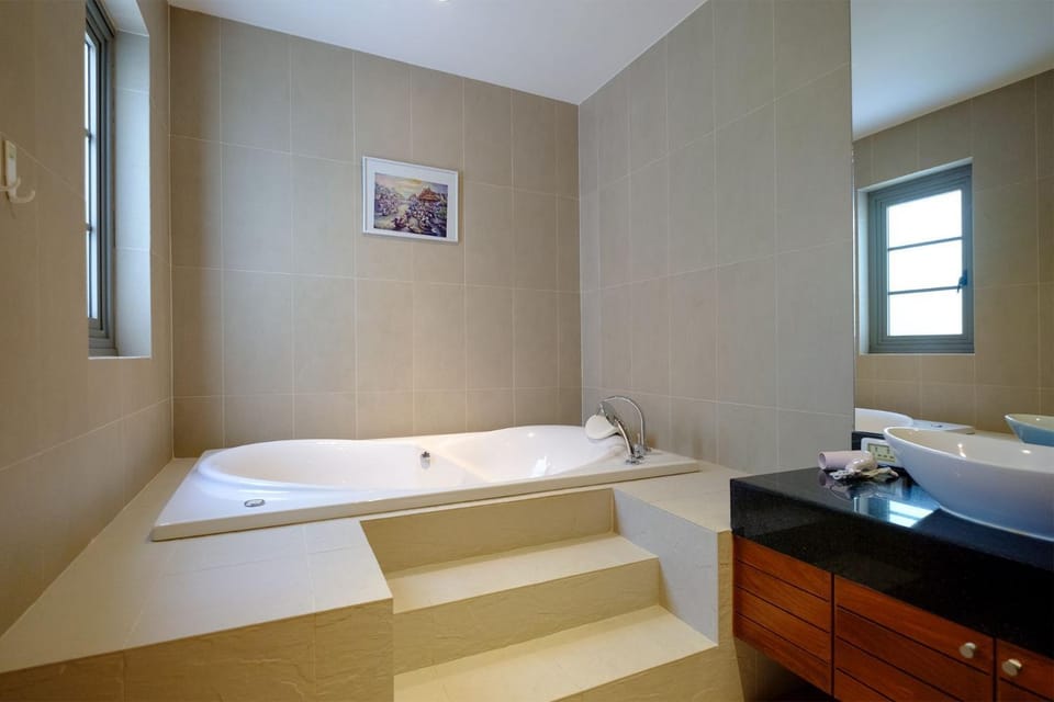 Hot Tub, Bathroom, Bath