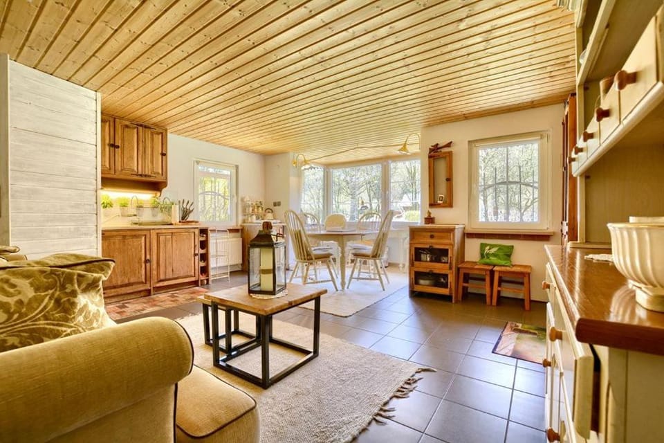 Eco-Rajka Nowy Gierałtów 17 b Chalet in Lower Silesian Voivodeship