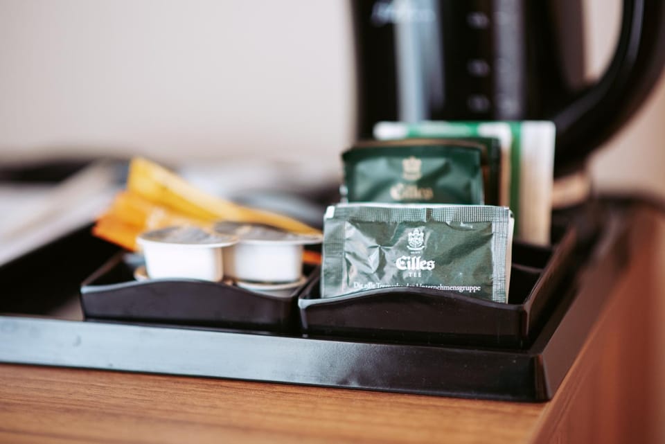 Coffee/tea facilities, Garden view