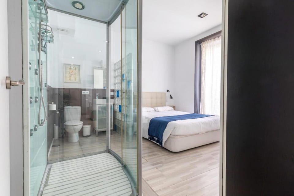 Spacious flat puerta del sol Apartment in Centro