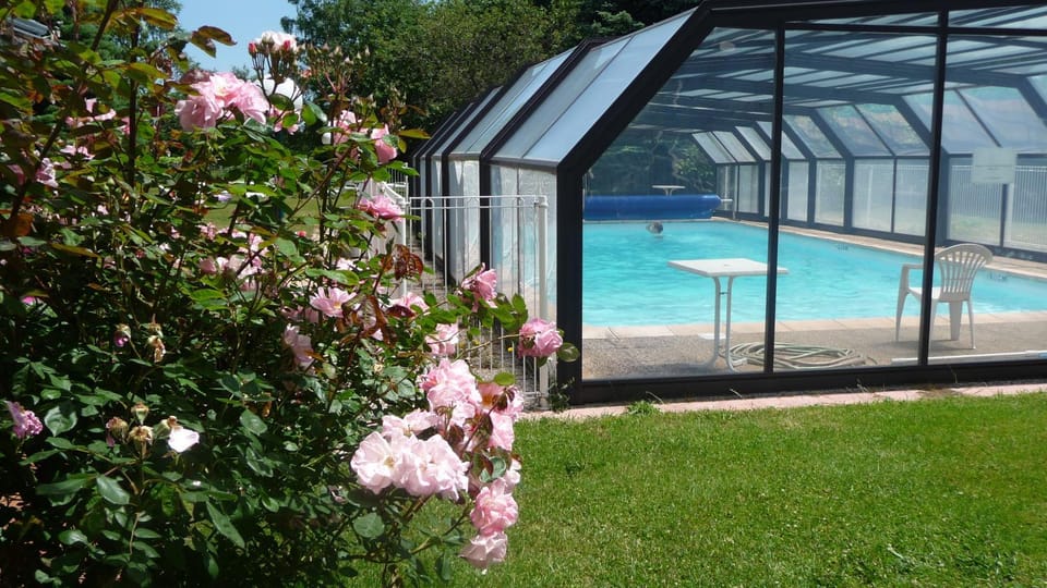 Garden, Swimming pool