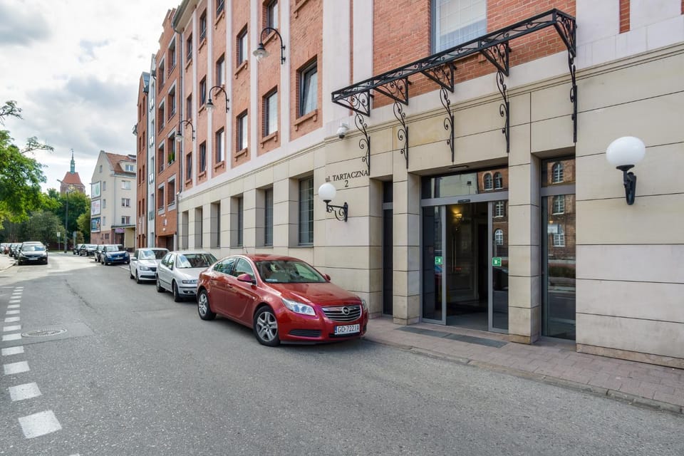 Facade/entrance, Neighbourhood, Street view
