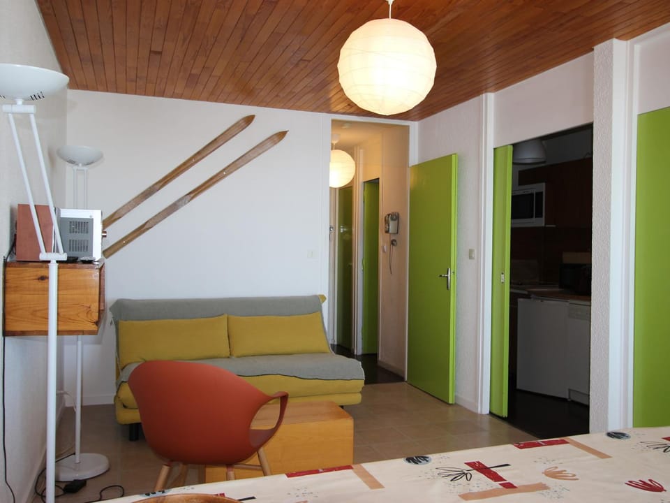 Appartement au pied des pistes, 38m² avec balcon - FR-1-340-54 Apartment in Provence