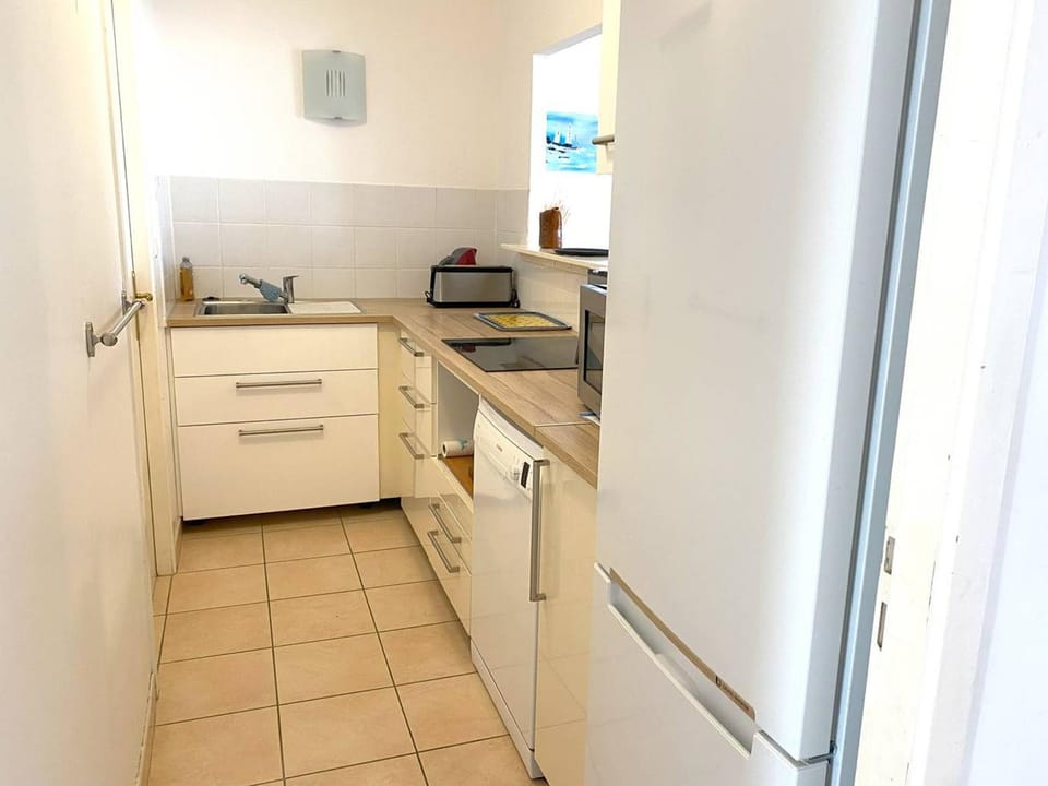 Spacieux appartement avec WIFI, 2 chambres, centre-ville de Perros-Guirec, proche plages - FR-1-368-114 Apartment in Perros-Guirec