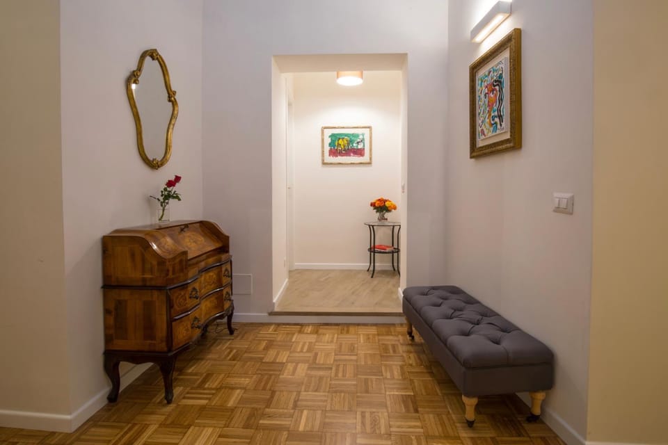 Your Secret Pantheon Apartment in Rome