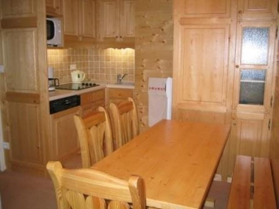 Appartement familial à Méribel, proche des pistes, balcon et casier à skis - FR-1-355-37 Apartment in Les Allues