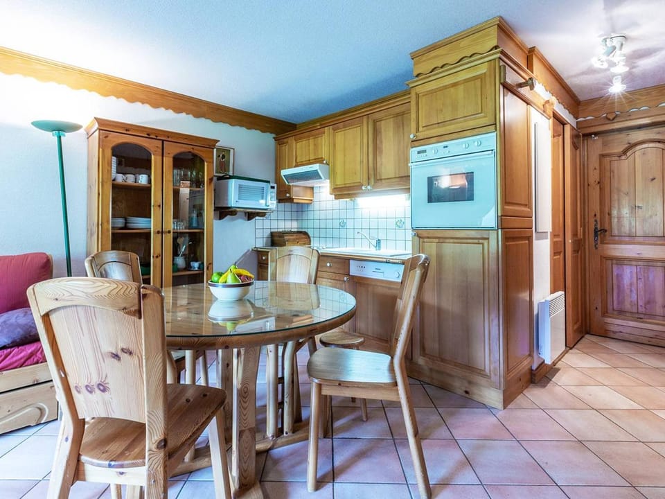 Appartement 2 chambres avec balcon et casier à skis à Méribel - FR-1-355-41 Apartment in Les Allues