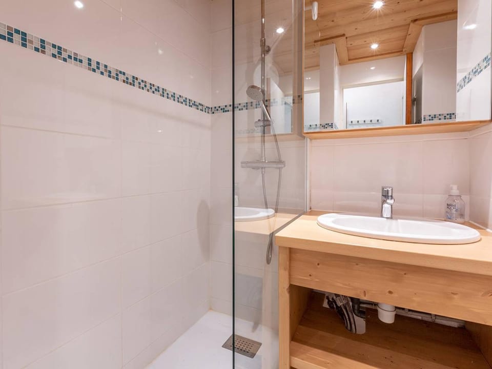Appart rénové à Méribel Mottaret - Près des pistes ! - FR-1-355-54 Apartment in Les Allues