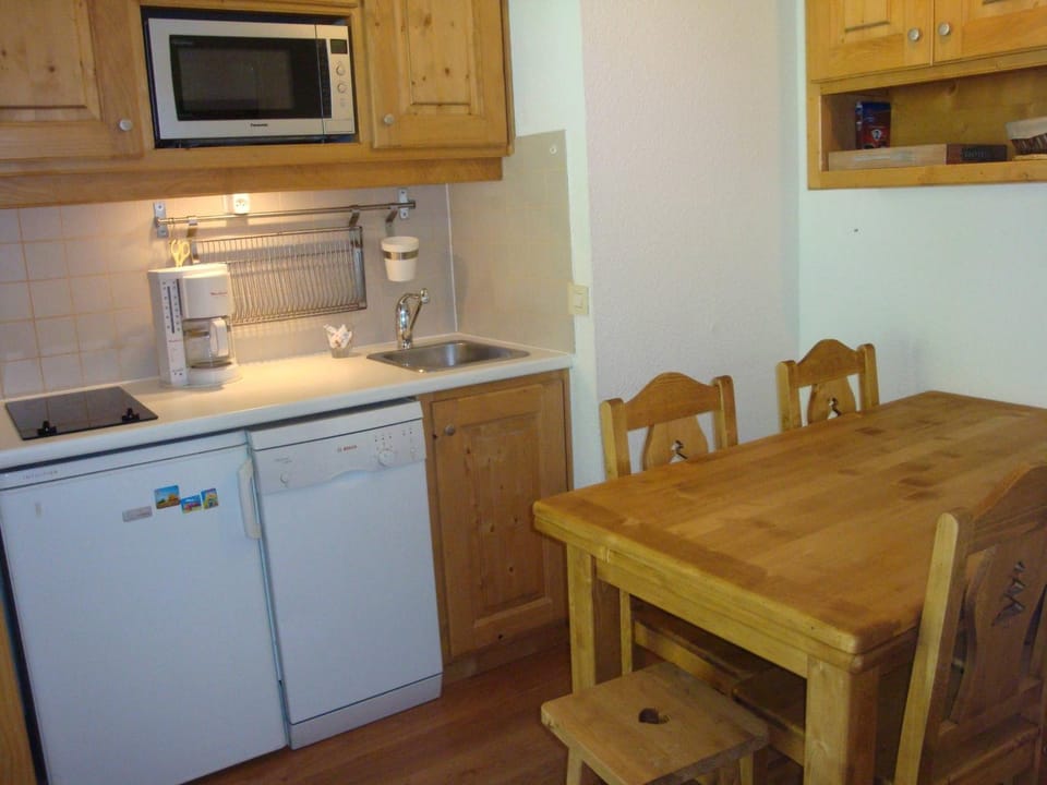 Appartement spacieux pour 6 pers à Méribel avec balcon et vue sur les pistes - FR-1-355-66 Apartment in Les Allues