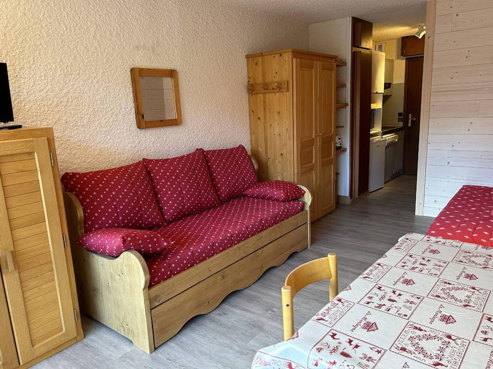 Appartement confortable au centre de Méribel, proche pistes - FR-1-355-81 Apartment in Les Allues