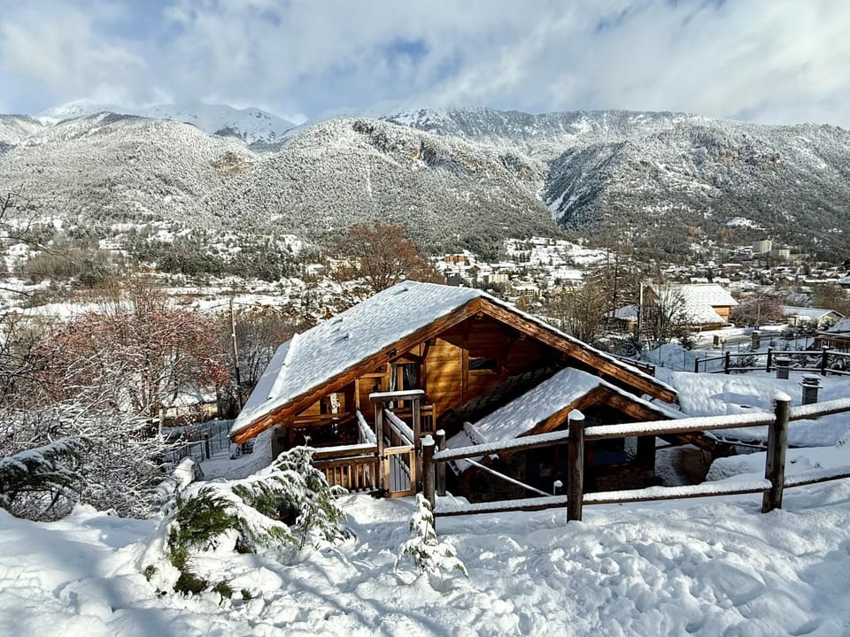 Property building, Natural landscape, Winter, Mountain view