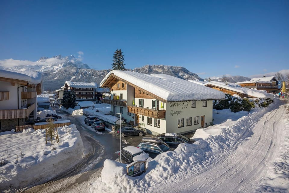 Property building, Neighbourhood, Winter