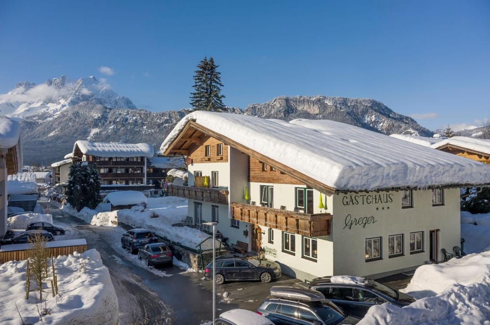 Property building, Neighbourhood, Winter
