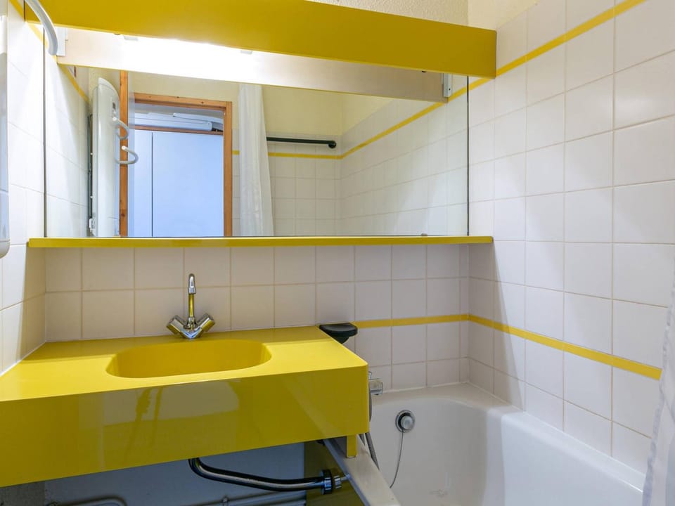 La Plagne : Appartement 2 pièces pour 5, balcon, proche pistes - FR-1-353-68 Apartment in Landry