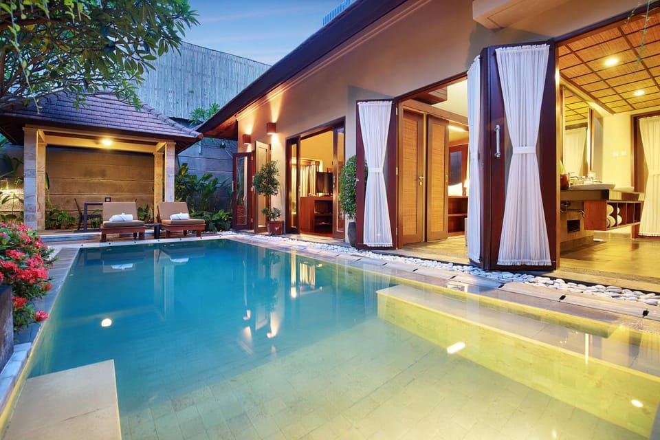 Pool view, Swimming pool