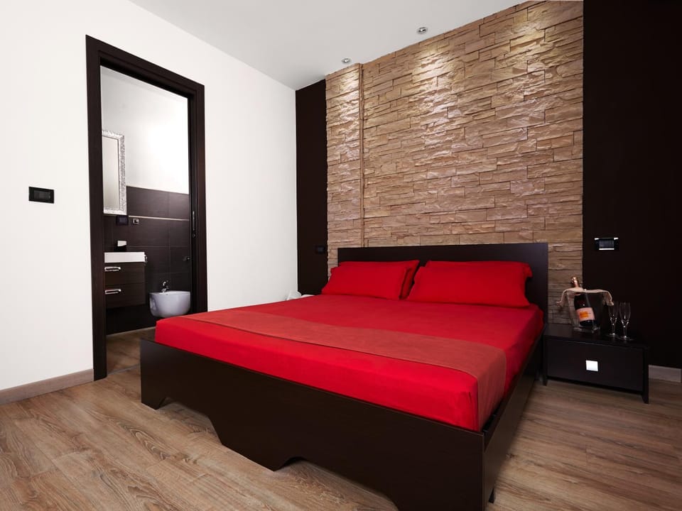 Bed, Bathroom, Bedroom