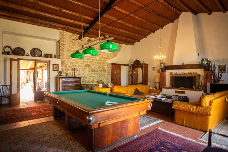 Billiard, Game Room, Living room