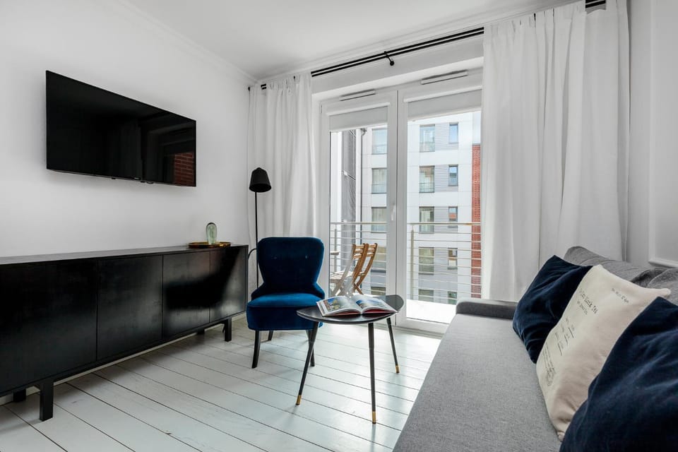 TV and multimedia, Balcony/Terrace, Living room, Seating area