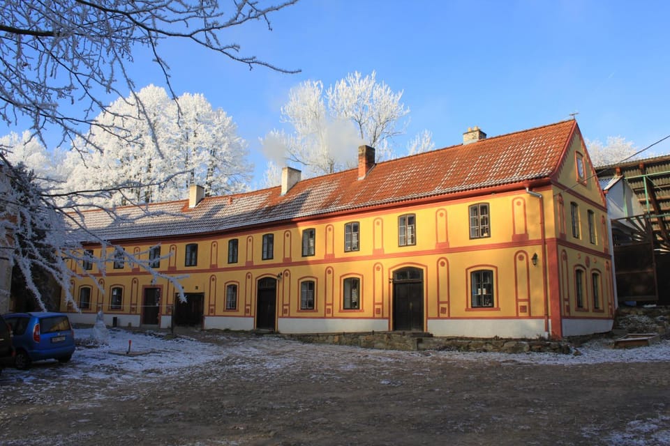 Facade/entrance, Day, Winter