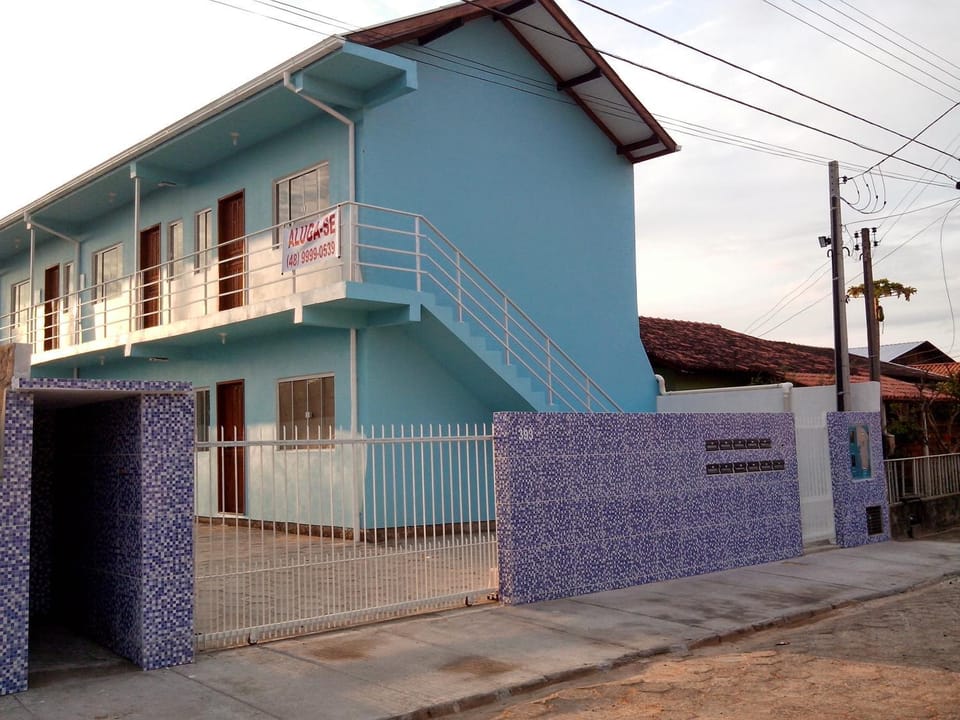 Property building, Facade/entrance, Day