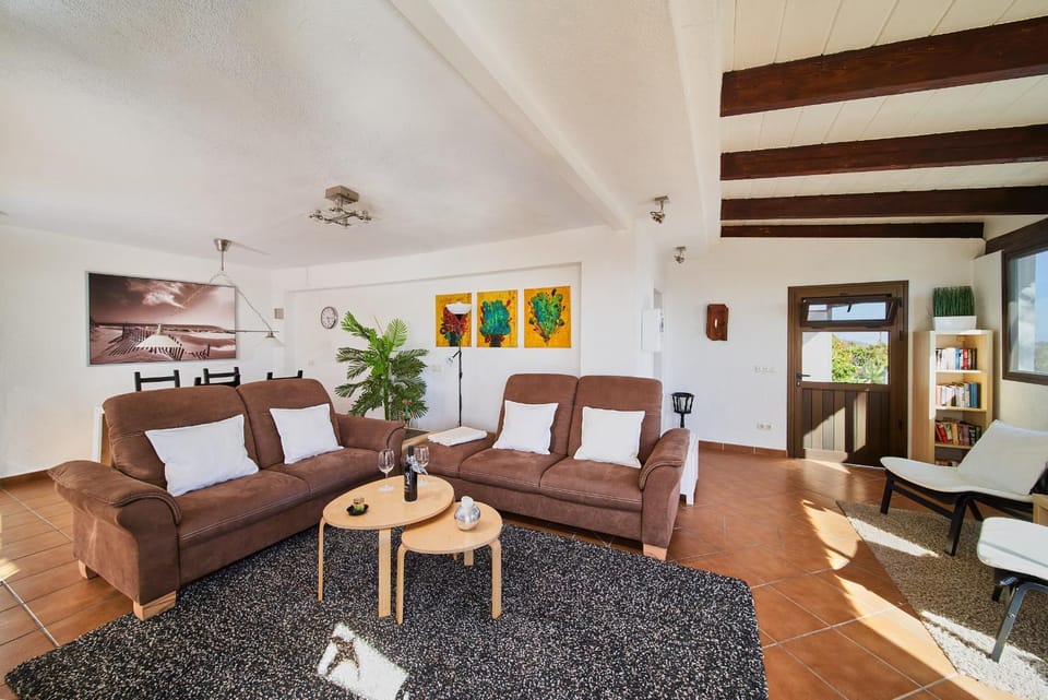 View (from property/room), Living room, Dining area