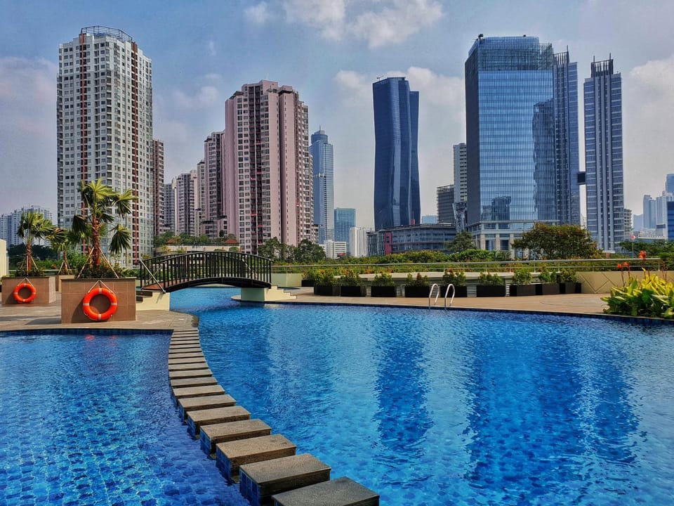 Swimming pool, Swimming pool