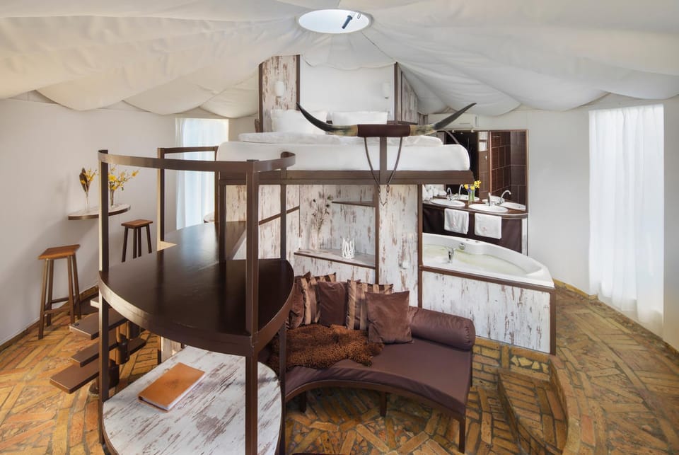 Bed, Living room, Seating area