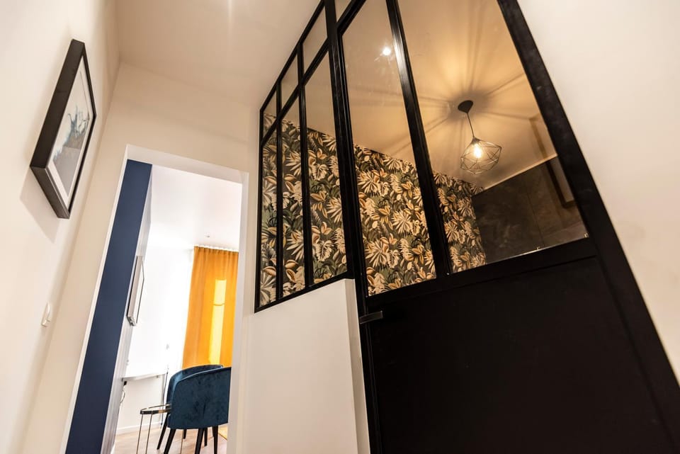 MM Suites Marlot Apartment in Reims