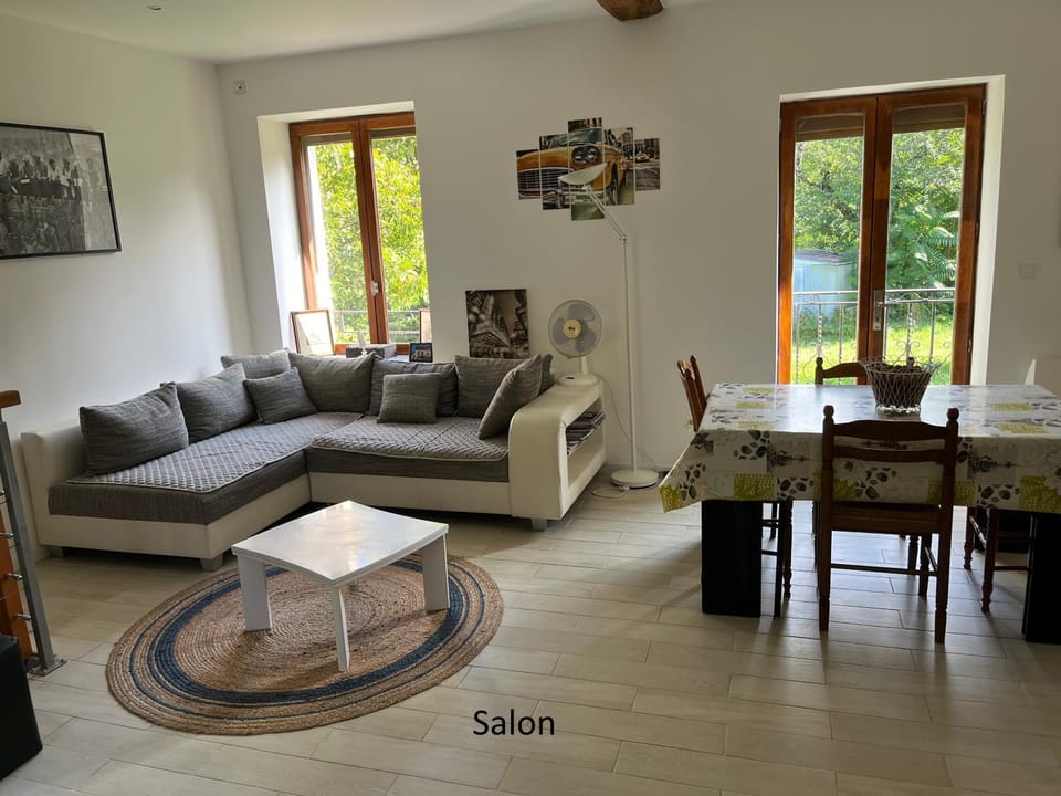 Living room, Dining area
