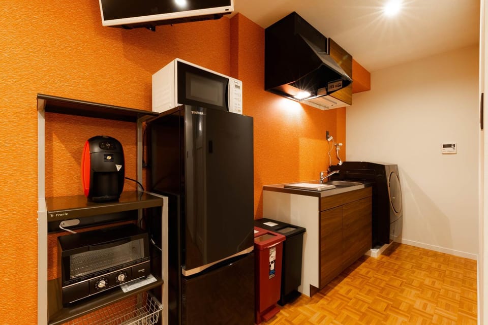 Kitchen or kitchenette, Living room