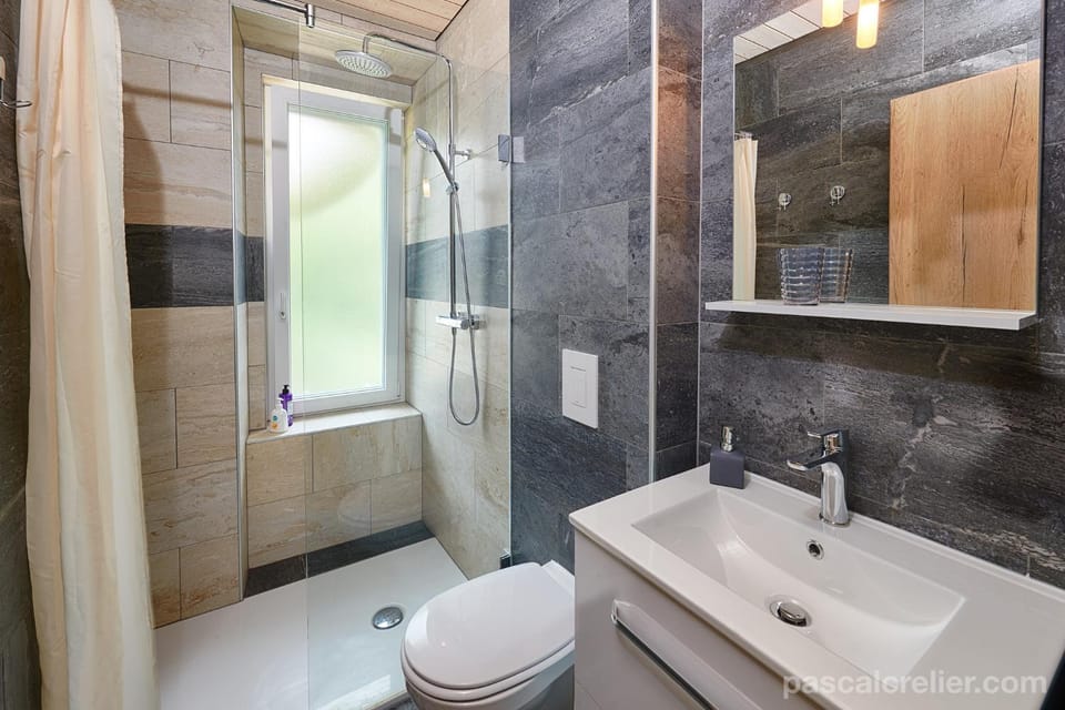 EssenceCiel Bed and Breakfast in Neuchâtel, Switzerland