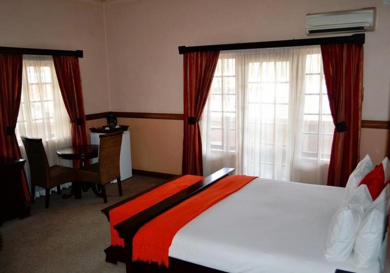 Crown Hotel Hotel in KwaZulu-Natal