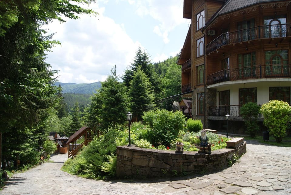 Property building, Natural landscape, Mountain view