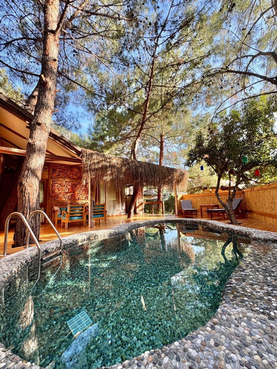 Property building, Swimming pool