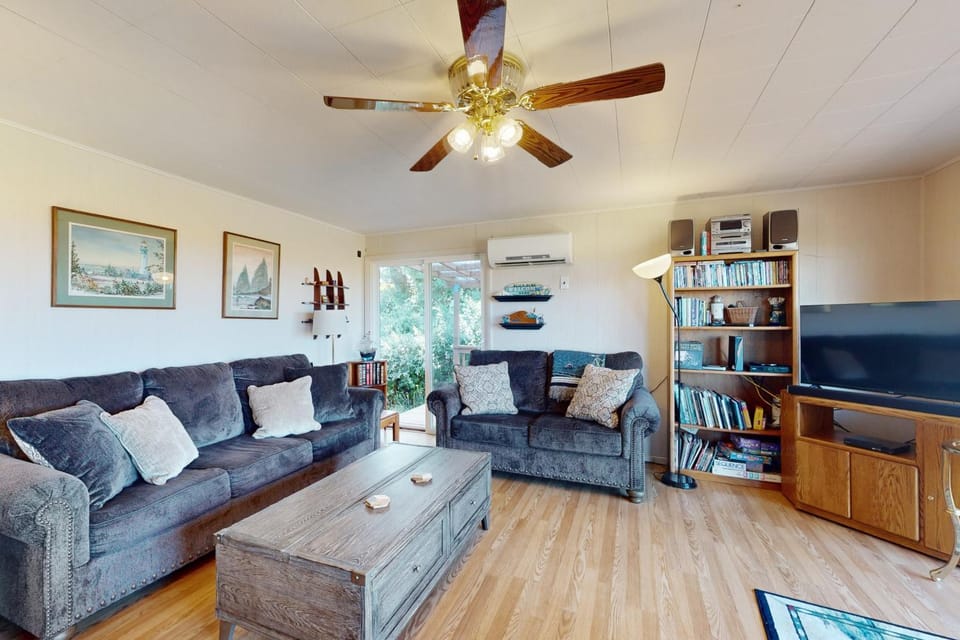 Surfer's Â Landing House in Westport