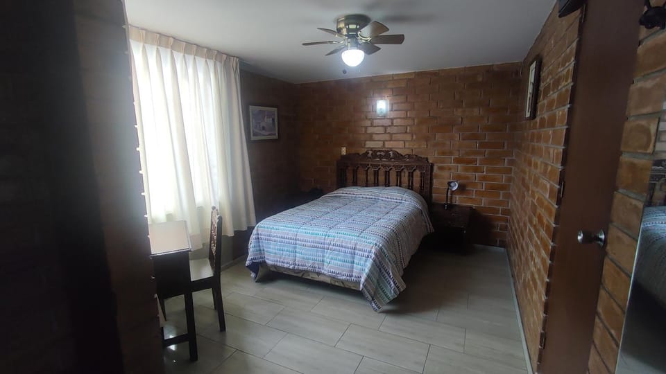 Bed, Photo of the whole room, Bedroom, fireplace