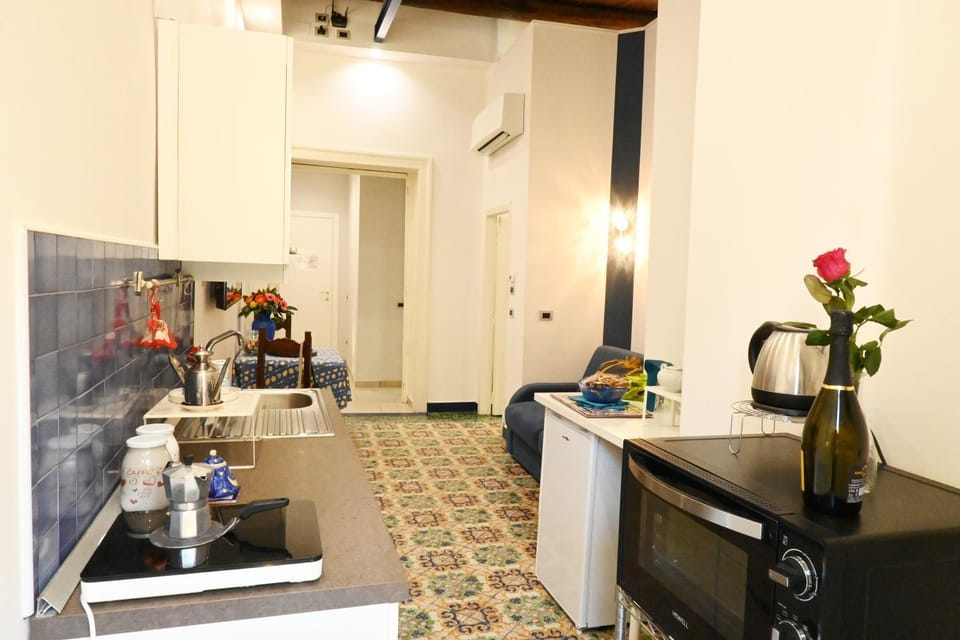 Kitchen or kitchenette, pet friendly, stove